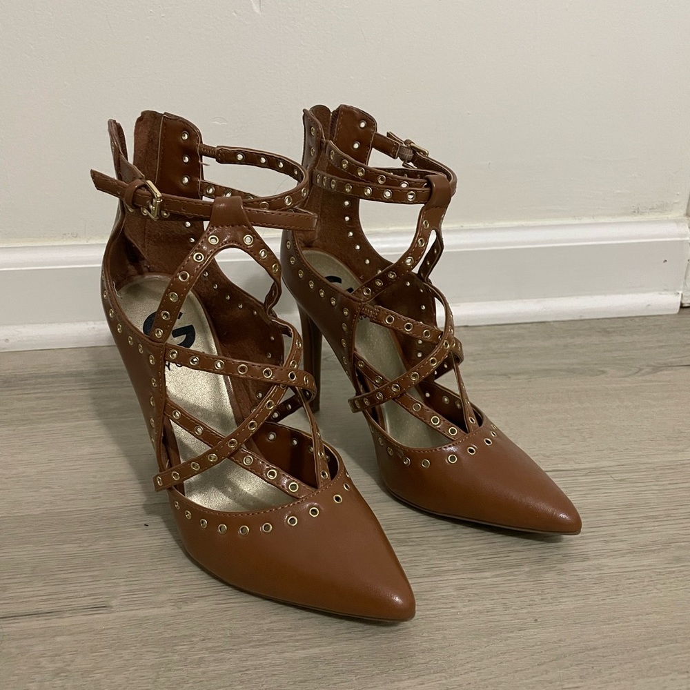 SOLD🛑 Leather strappy heels